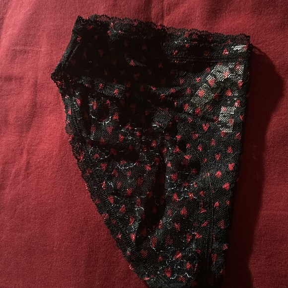 🆕Victoria Secret Lace Bikini Panty Size M - Picture 2 of 9